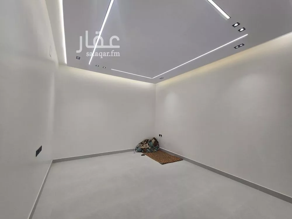 6 bedroom villa in Dhahrat Laban 8