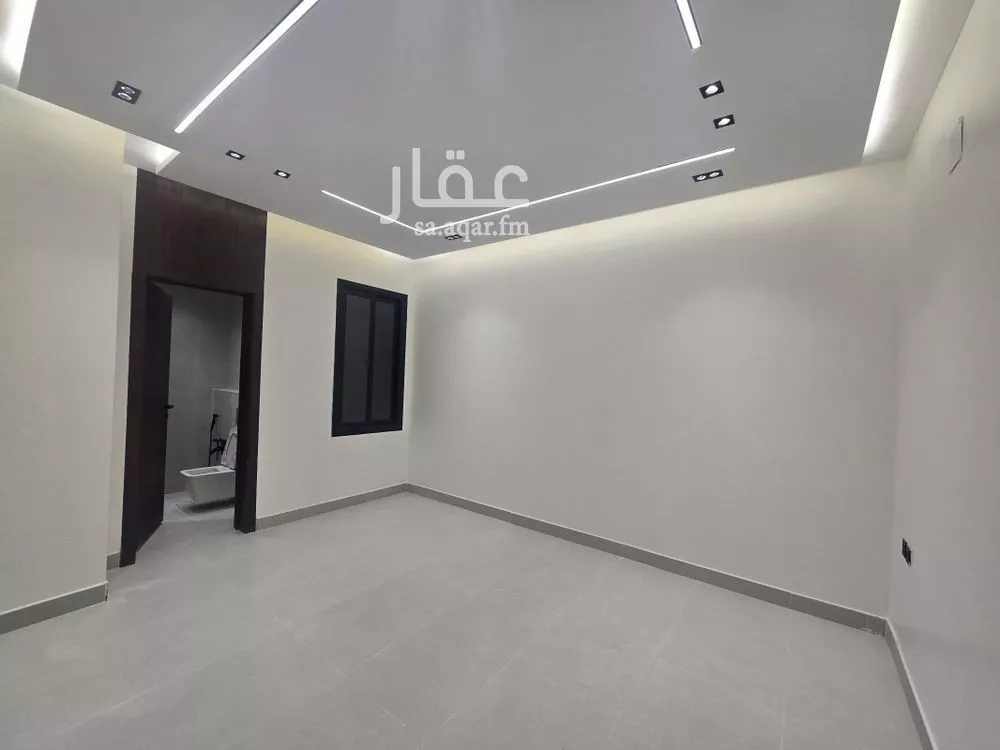 6 bedroom villa in Dhahrat Laban 9