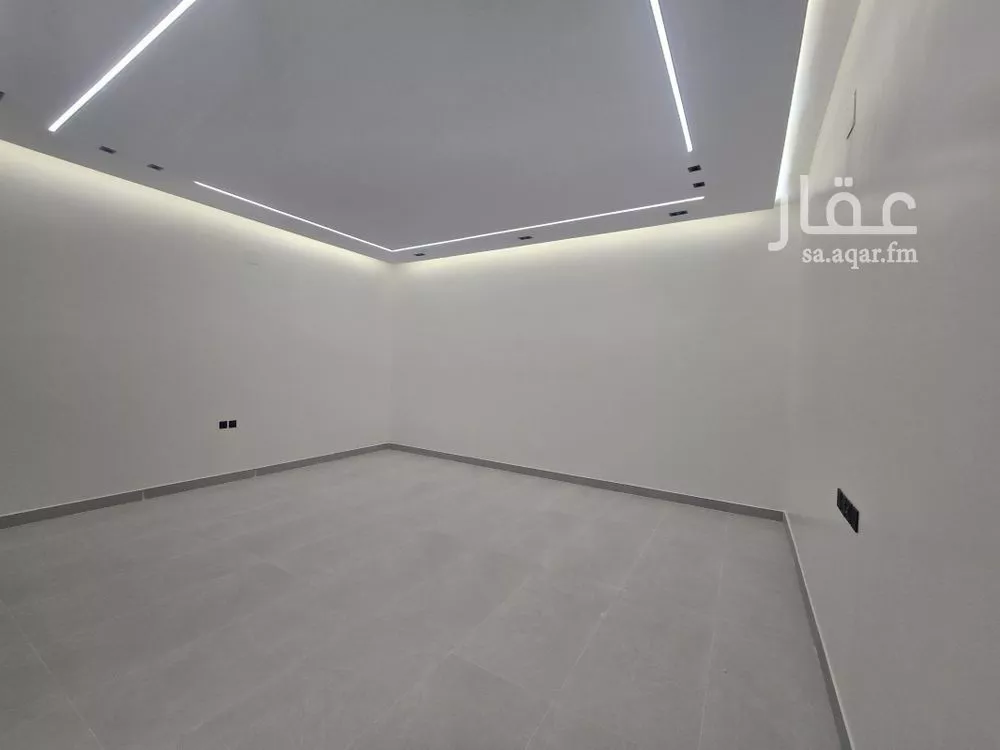 6 bedroom villa in Dhahrat Laban 10