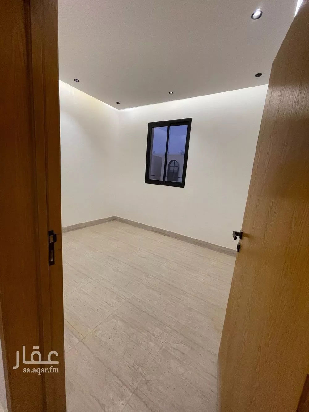 فيلا 6 غرف في طويق 12