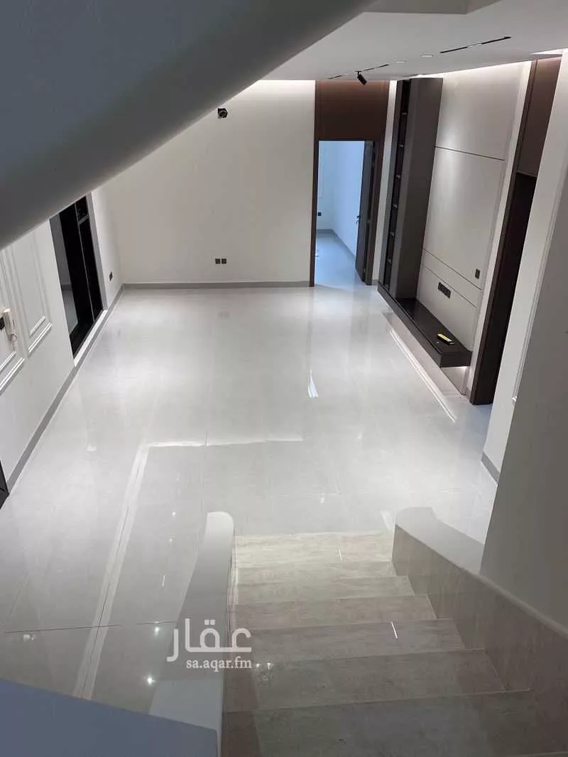 شقة 6 غرف في الشرق 17