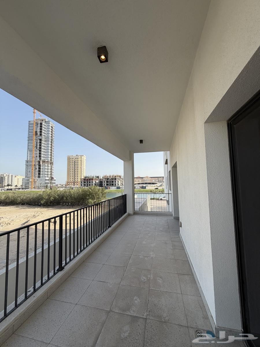 شقة 3 غرف في الحمرا 2