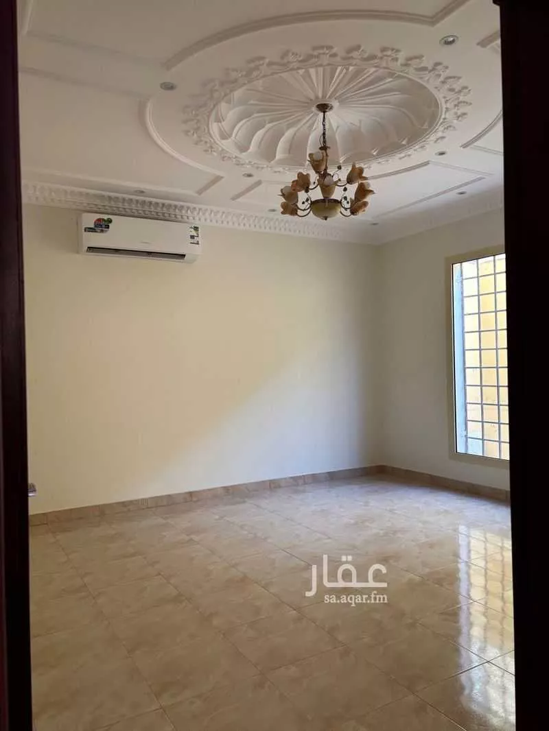 فيلا 7 غرف في عرقة 3