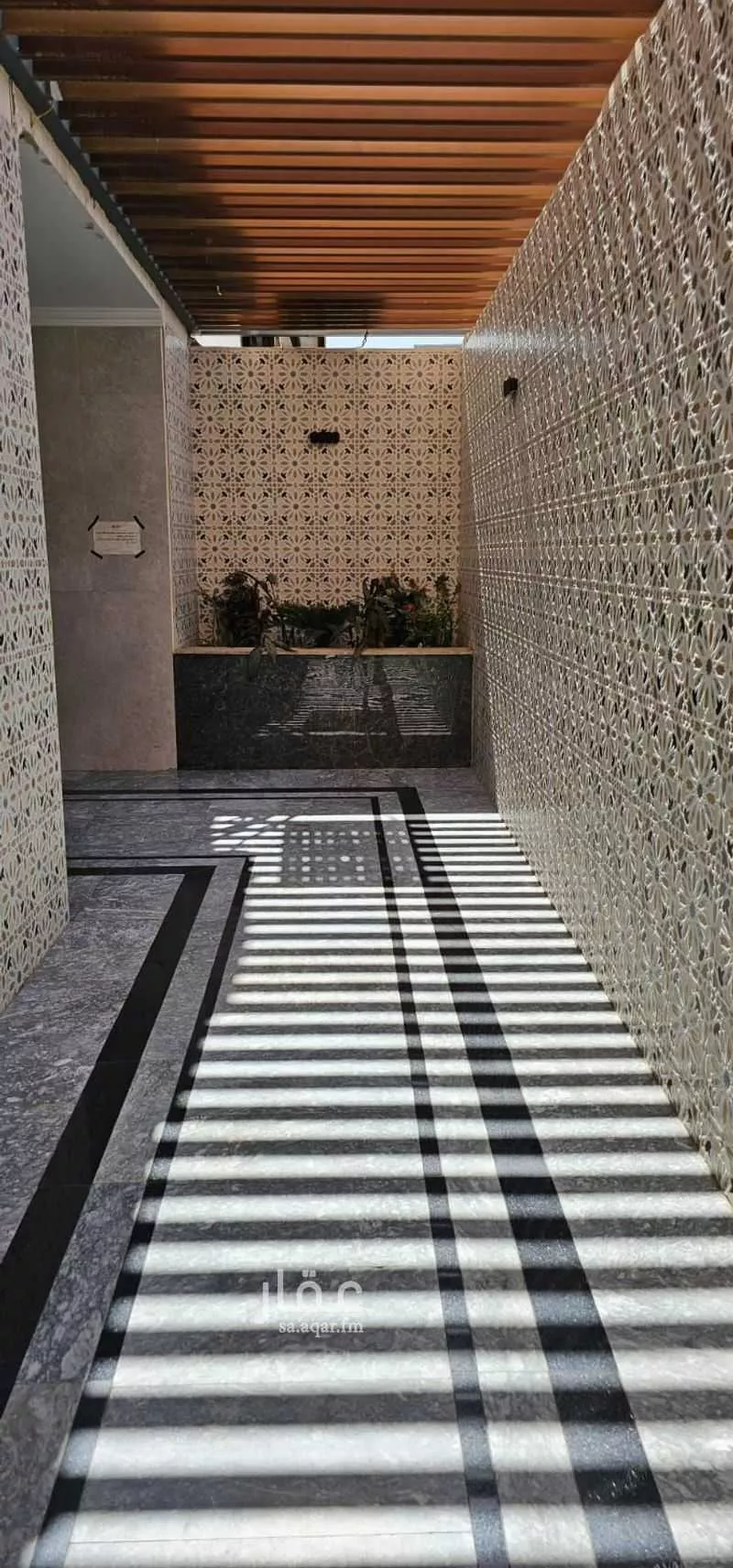 2 bedroom apartment in Shathah 6