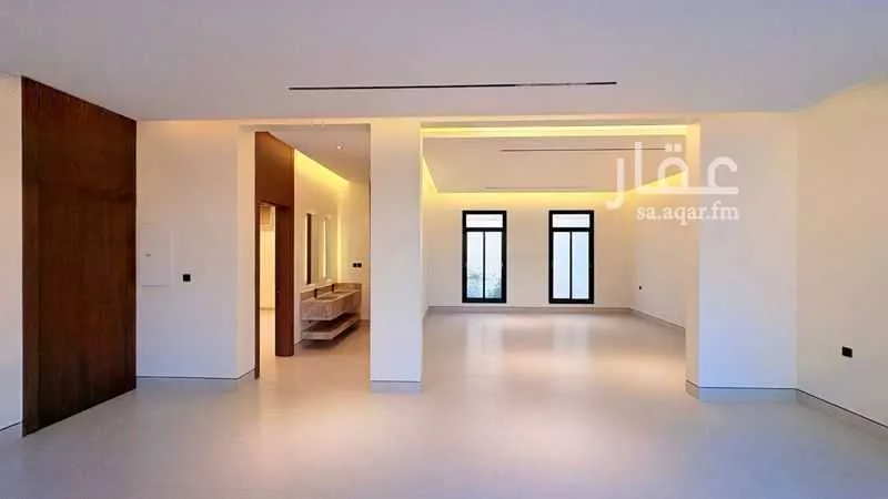 5 bedroom villa in Al Mahdiyyah 11