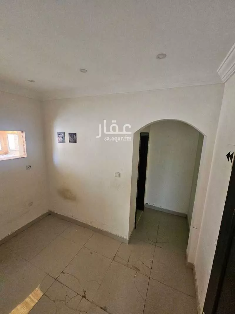 فيلا 6 غرف في الشراع 12