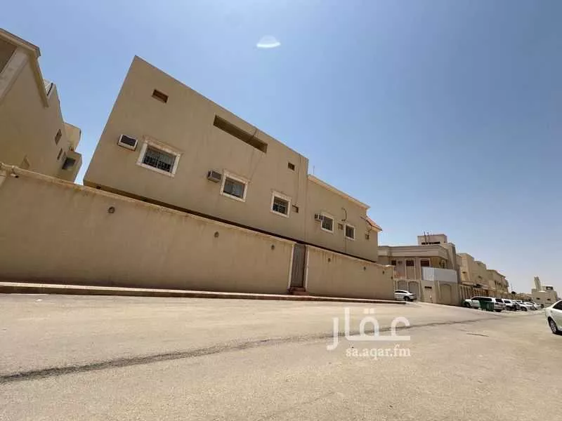 فيلا 7 غرف في عرقة 6