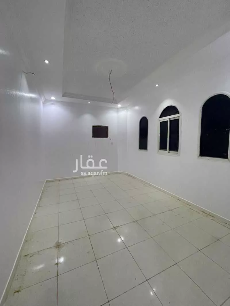 شقة 5 غرف في الجنادرية 29