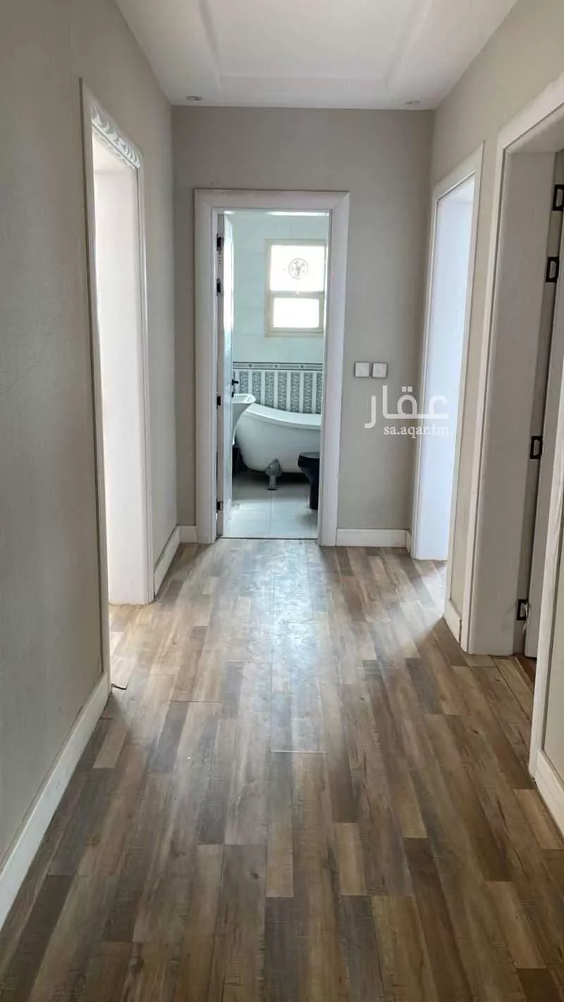 شقة 4 غرف في الملقا 4