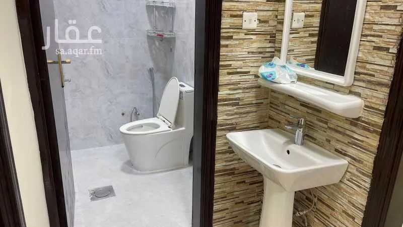 3 bedroom floor in Al Munsiyah 4