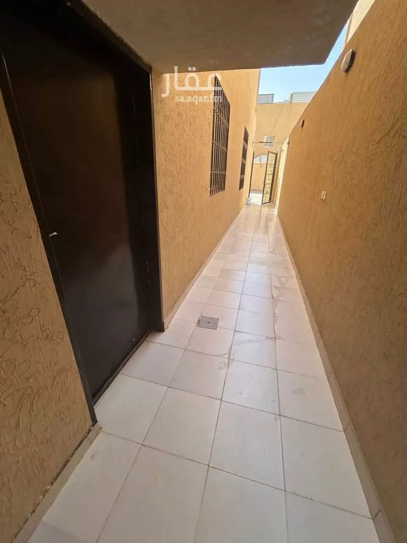 1 bedroom floor in Al Hazm 4