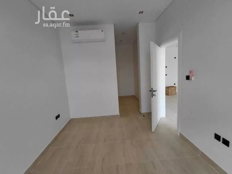 شقة 3 غرف في الحمرا 5