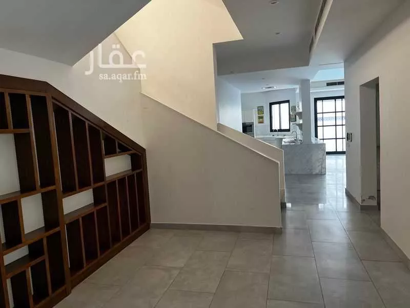 فيلا 5 غرف في الخالدية 4