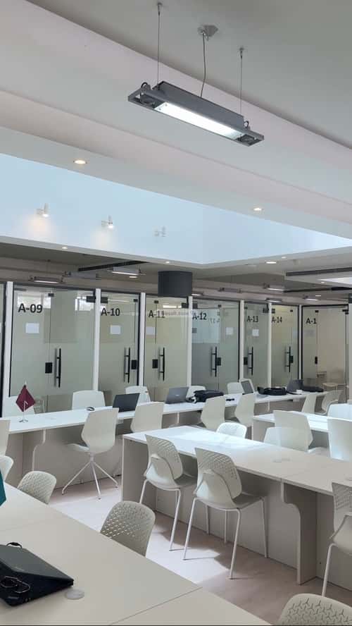 مكتب 5000 م² في الدريهمية 8