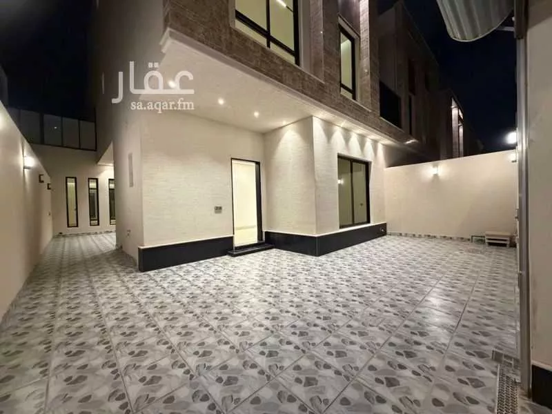 فيلا 5 غرف في الرمال 24