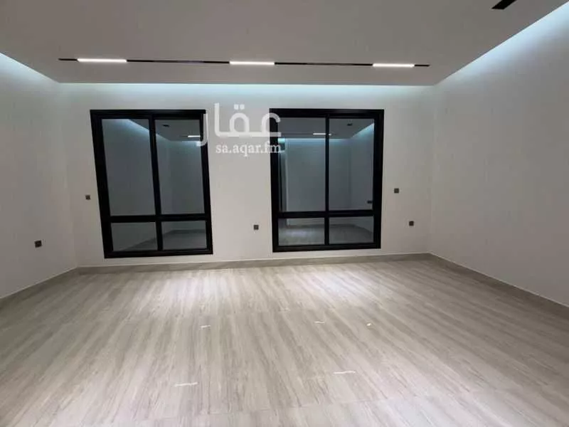 فيلا 5 غرف في الرمال 9