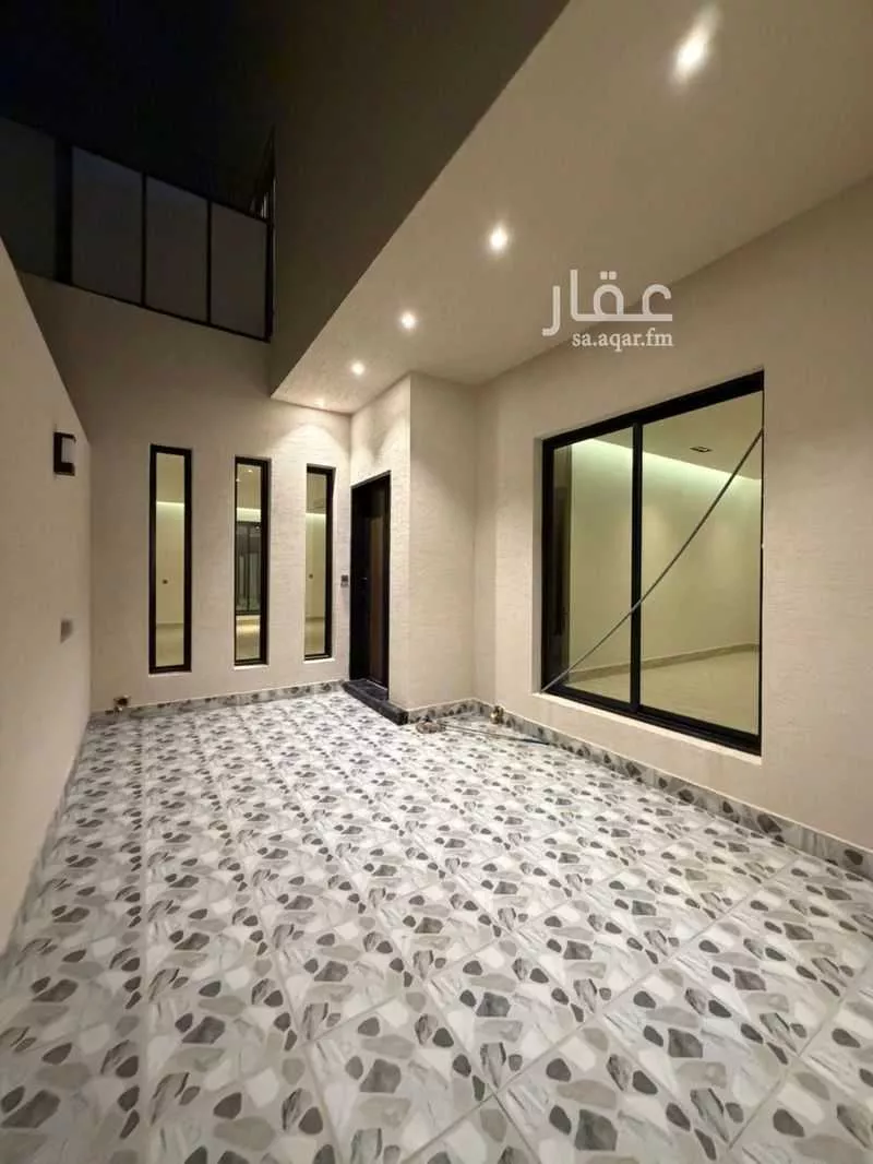 فيلا 5 غرف في الرمال 10
