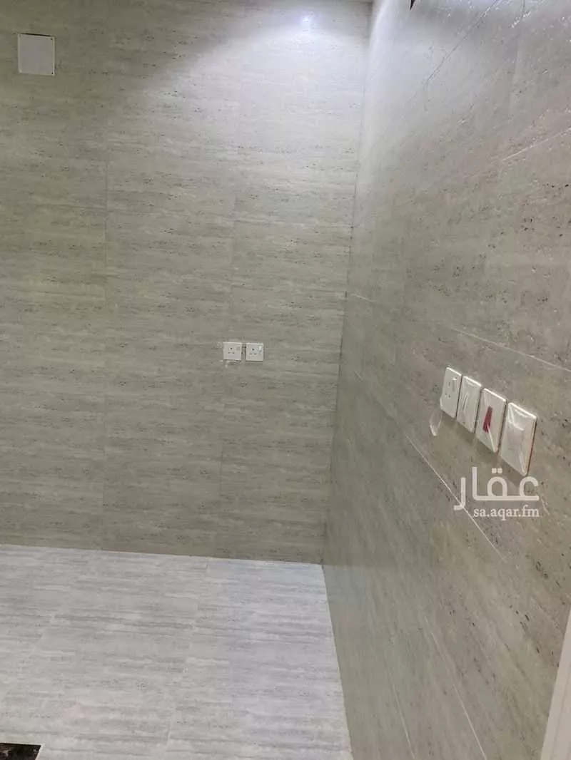 دور 8 غرف في عكاظ 25