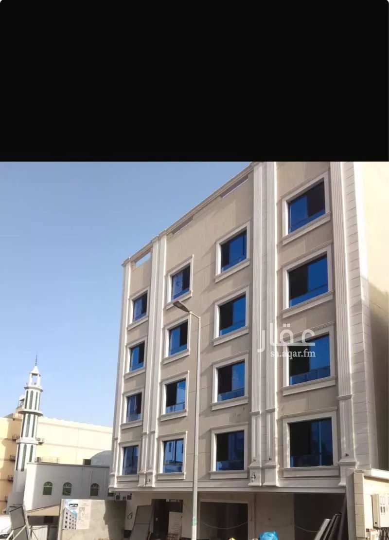 عمارة 630 م² في الشوقية 4