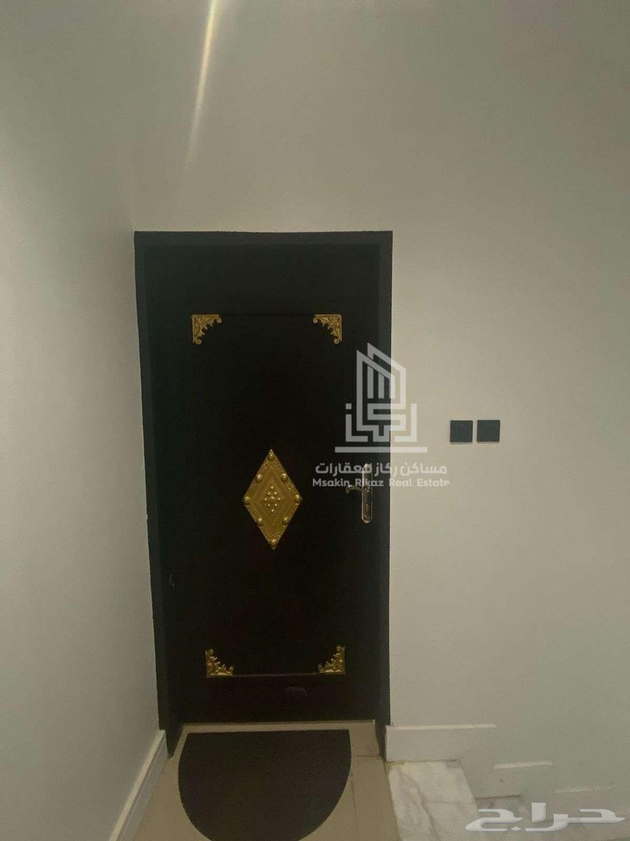 شقة 2 غرف في السعادة 5