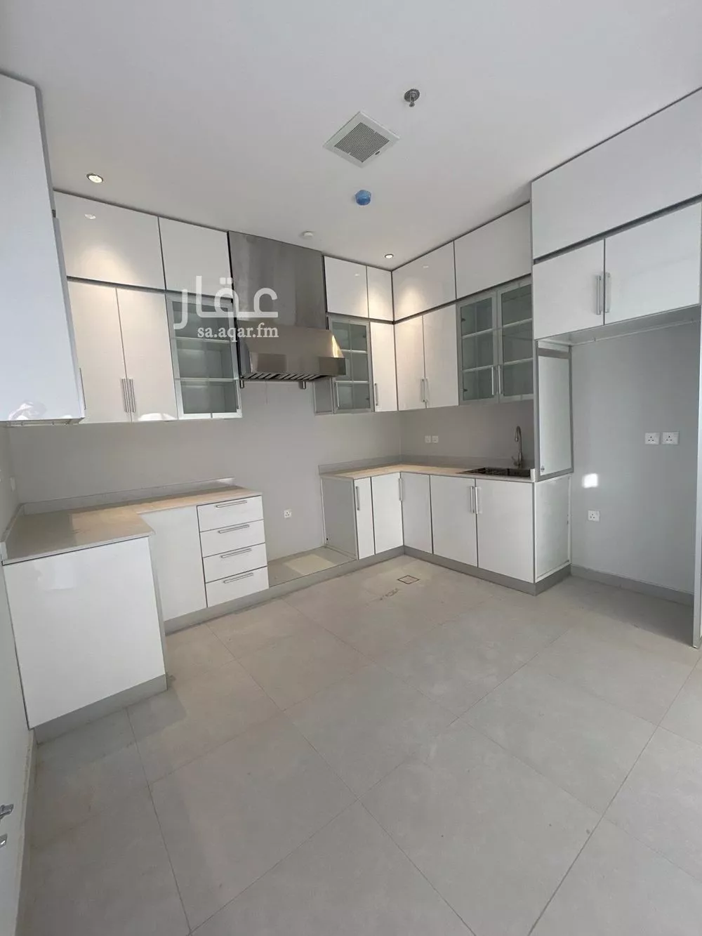 3 bedroom apartment in Al Rabie 7