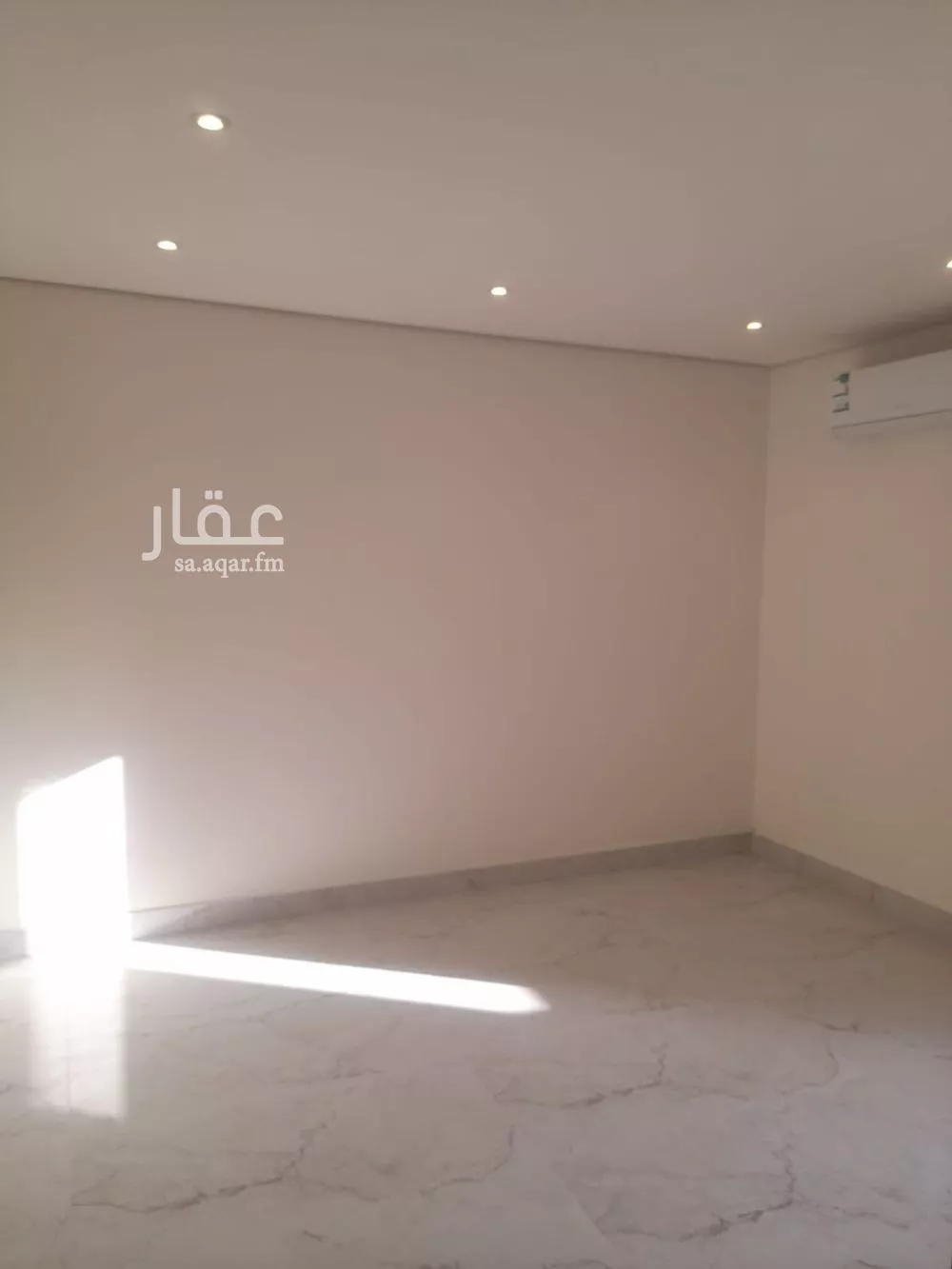 4 bedroom floor in Al Nakheel 8