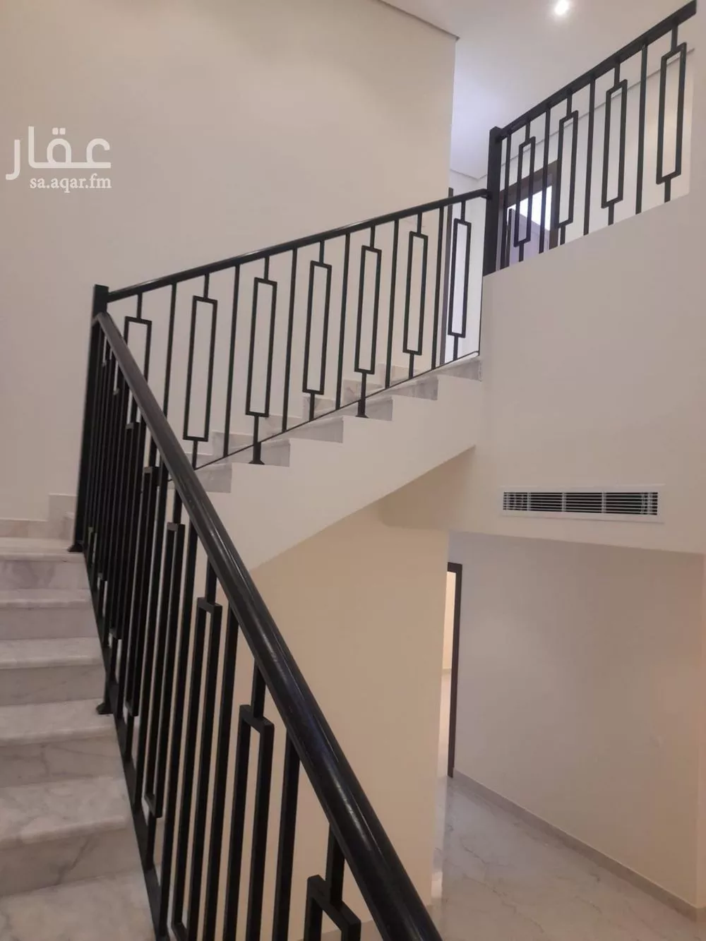 4 bedroom floor in Al Nakheel 10