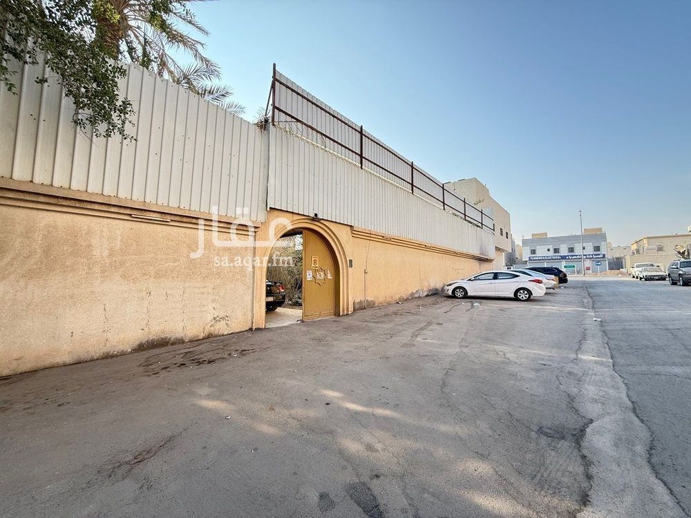 land in Al Hazm, Riyadh 5