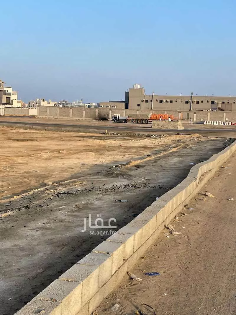 أرض 2804 م² في الزمرد 3