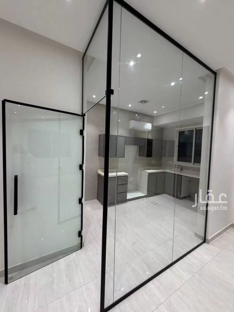3 bedroom floor in Jarir 16