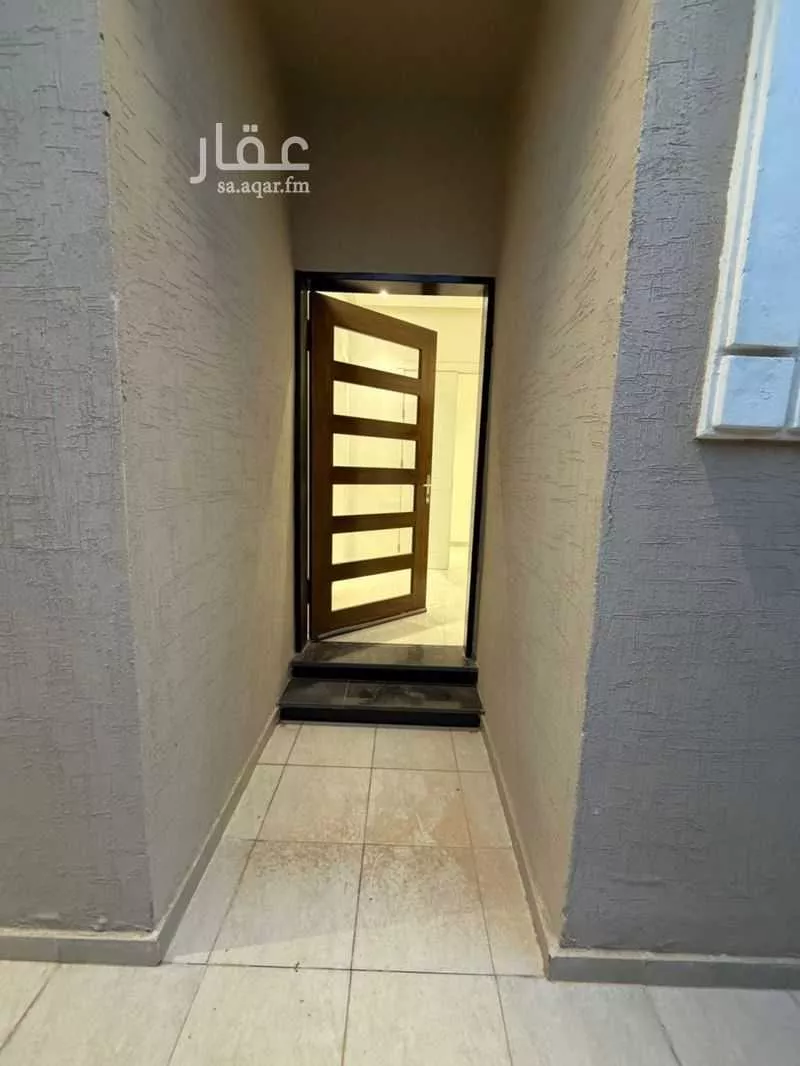 3 bedroom floor in Jarir 5