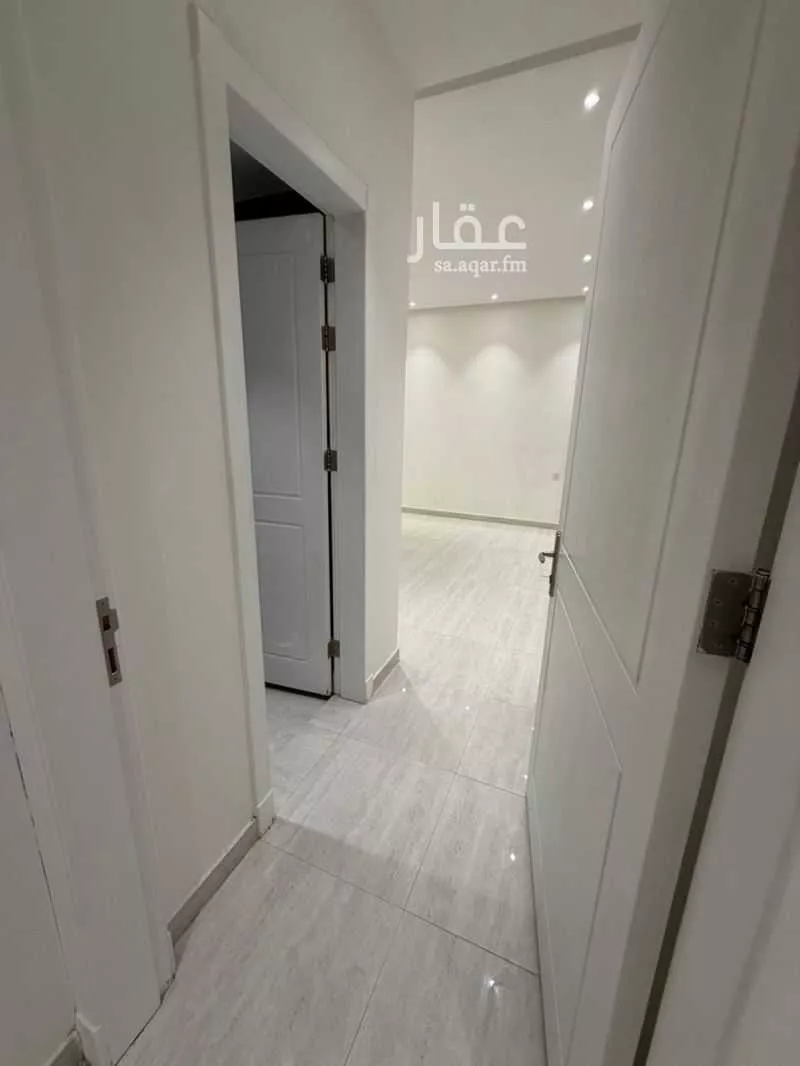 3 bedroom floor in Jarir 9