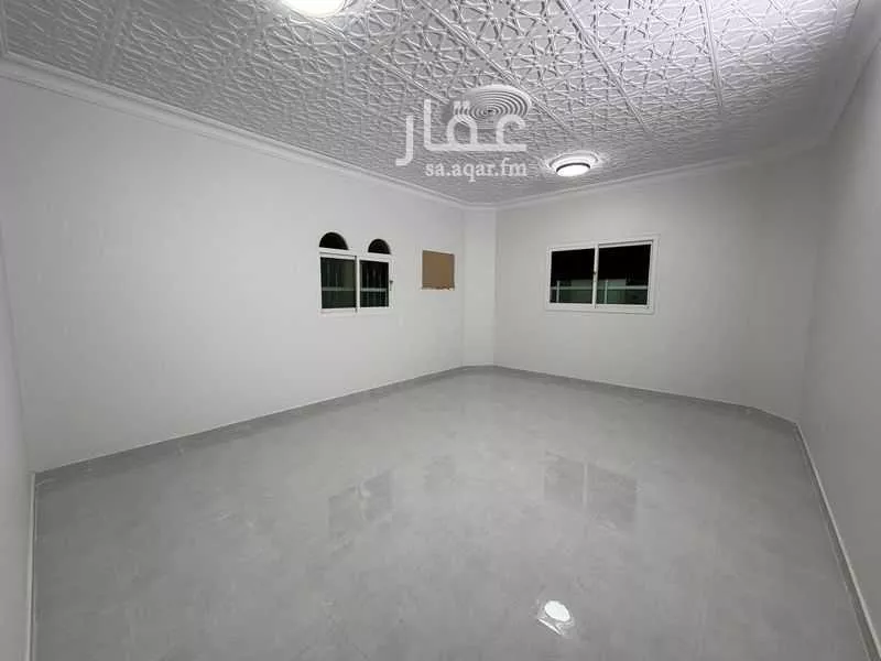 5 bedroom floor in Al Aziziyah 5