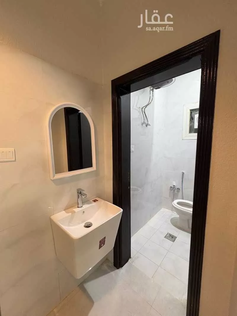 5 bedroom floor in Al Aziziyah 6