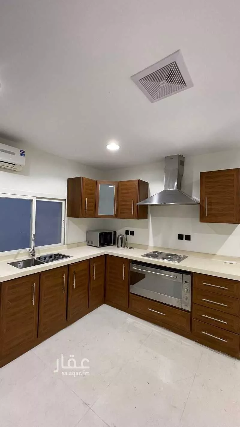 3 bedroom floor in Al Aqiq 9