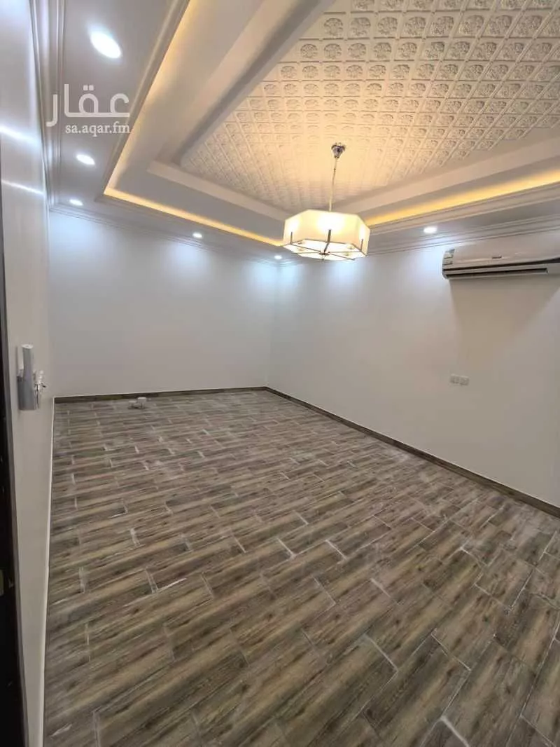 دور 6 غرف في العارض 12