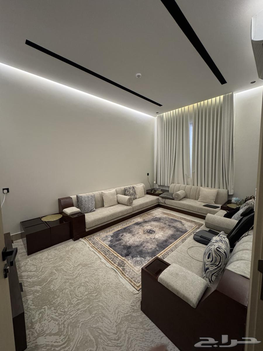5 bedroom apartment in Dhahrat Laban 2