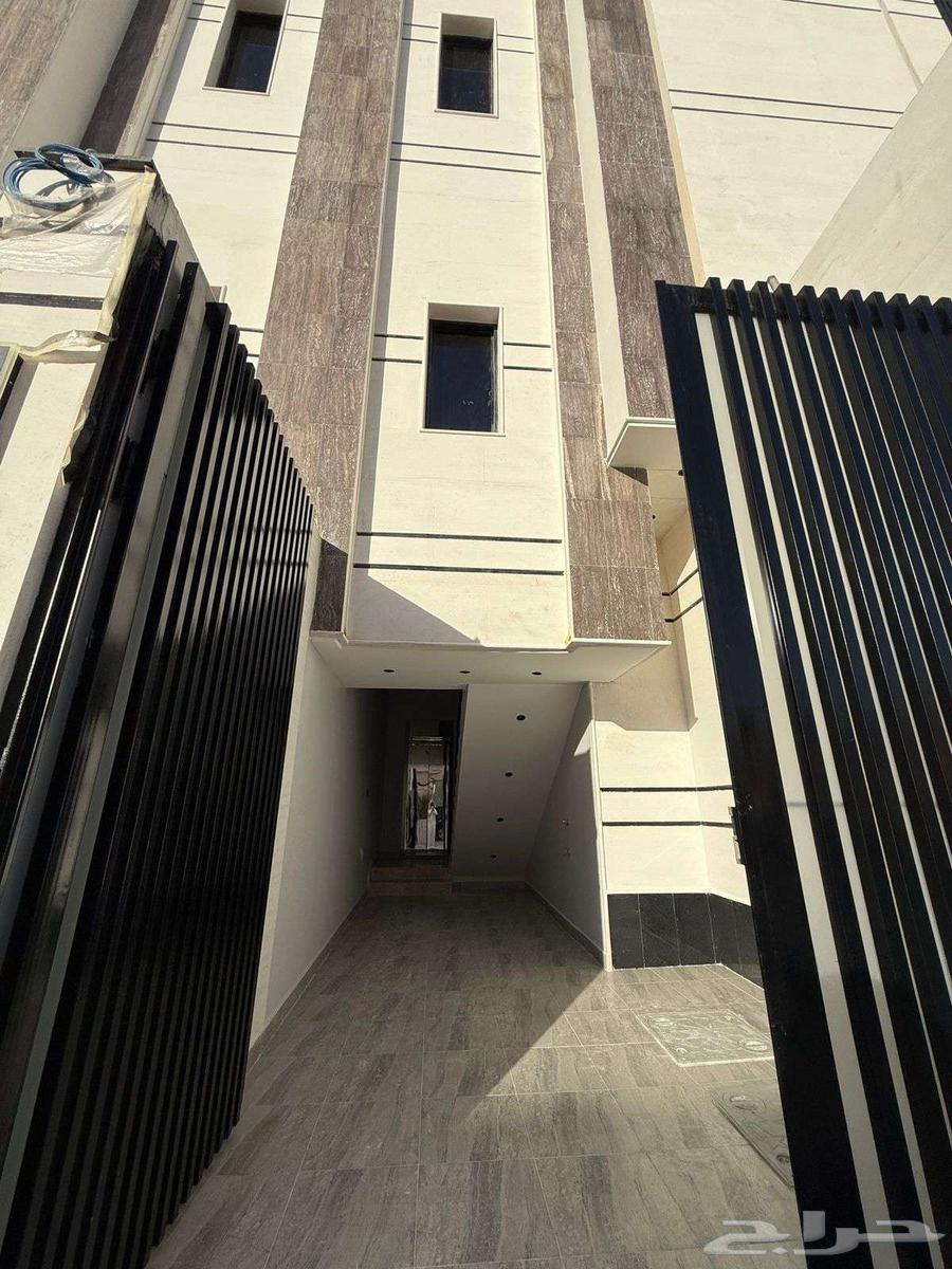 4 bedroom apartment in Al Khaleej 15