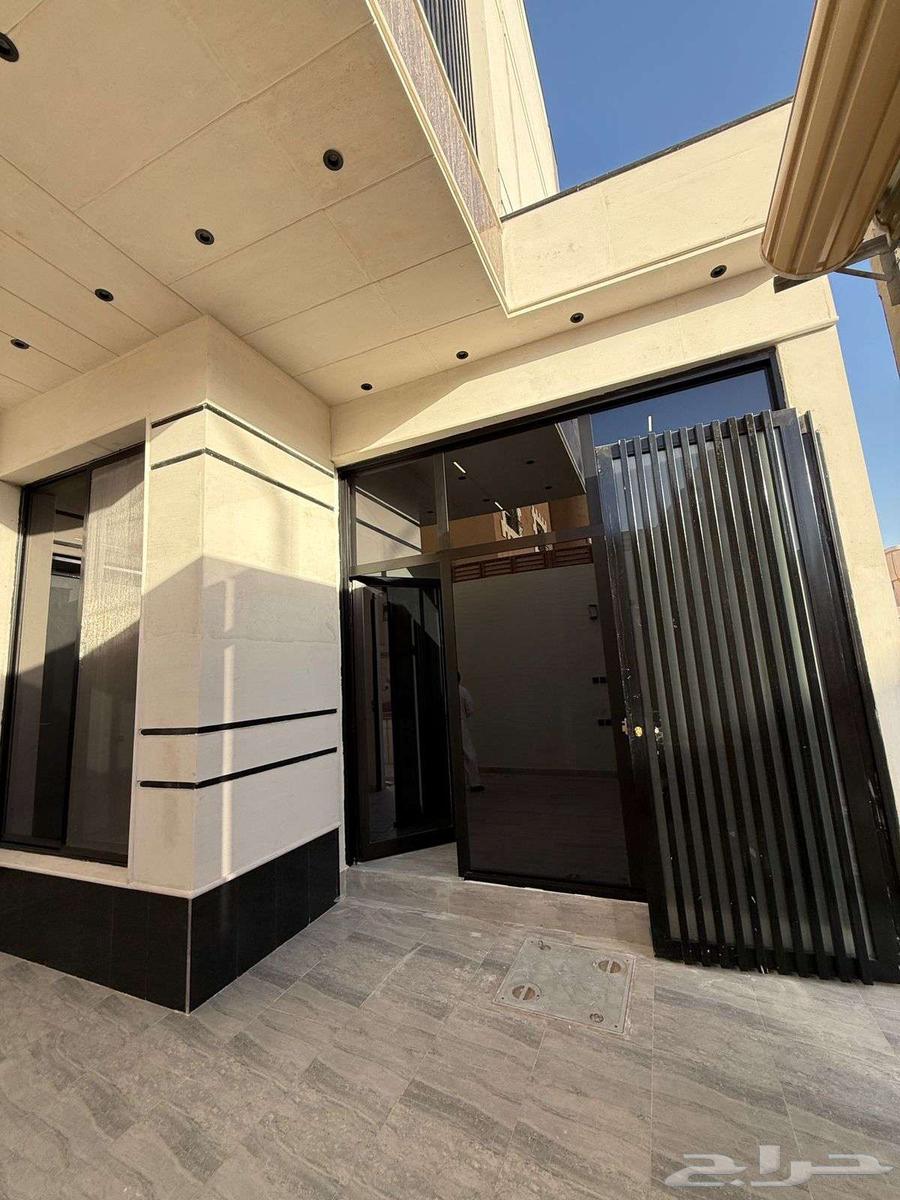 4 bedroom apartment in Al Khaleej 16