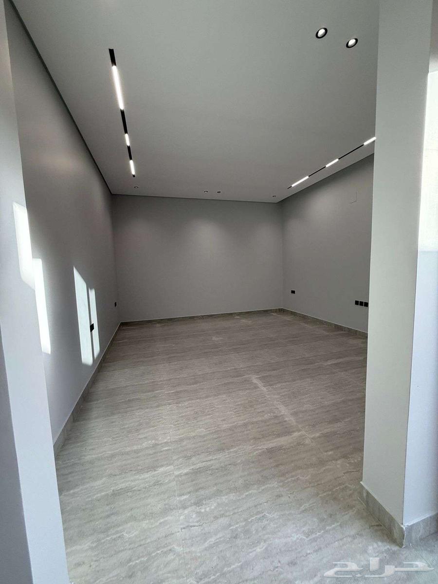 4 bedroom apartment in Al Khaleej 6
