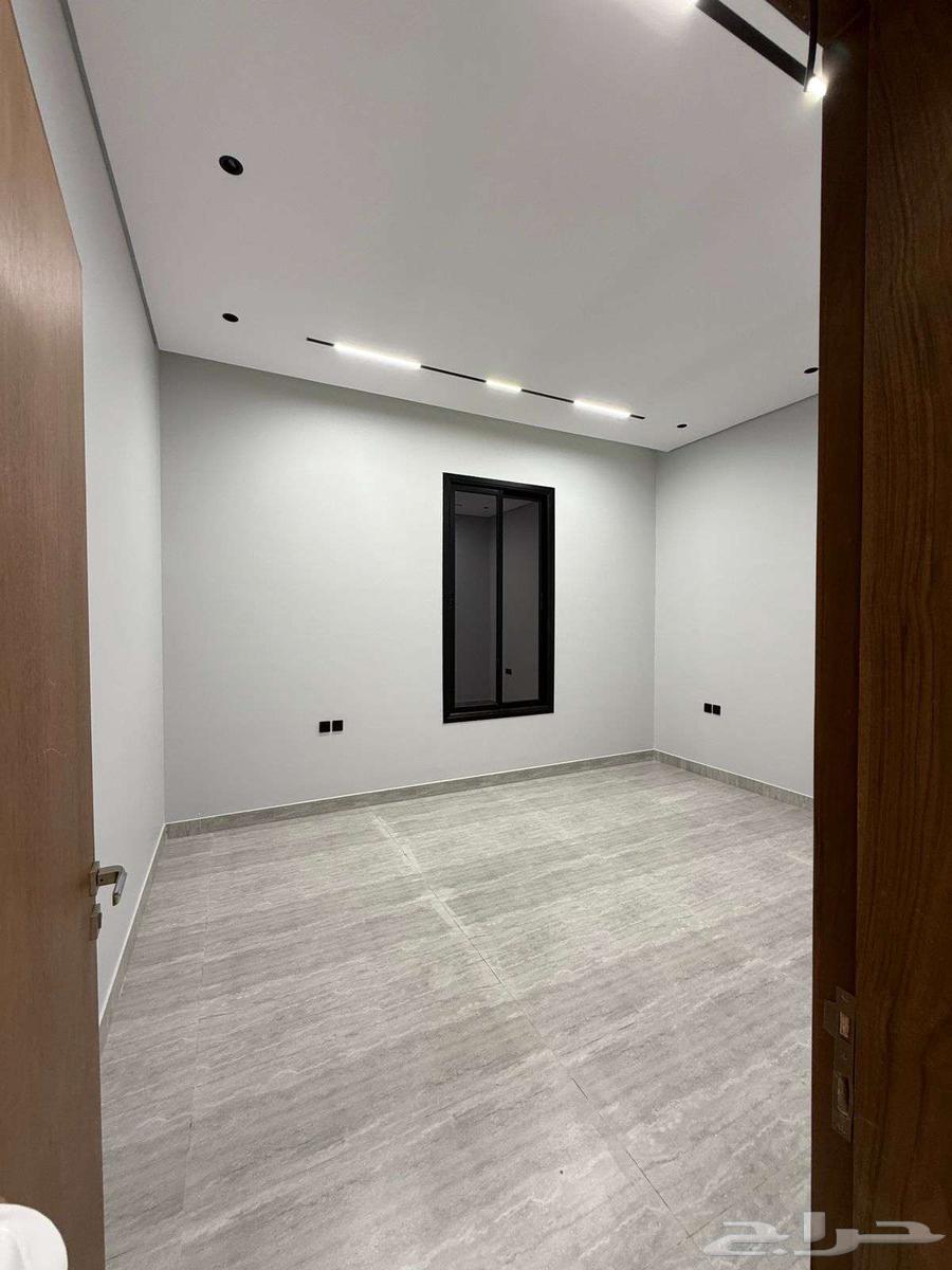4 bedroom apartment in Al Khaleej 8