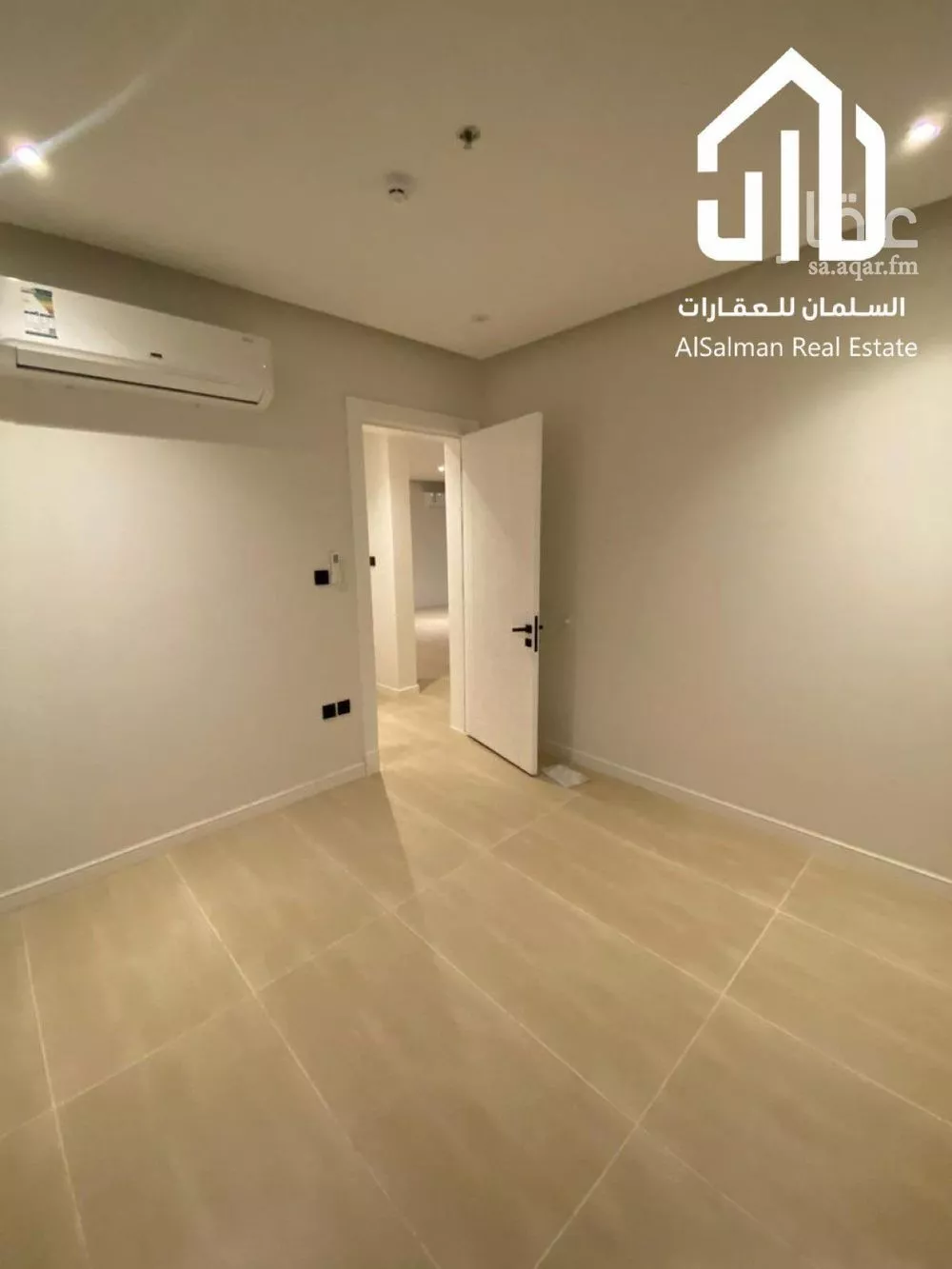 شقة 4 غرف في العارض 17