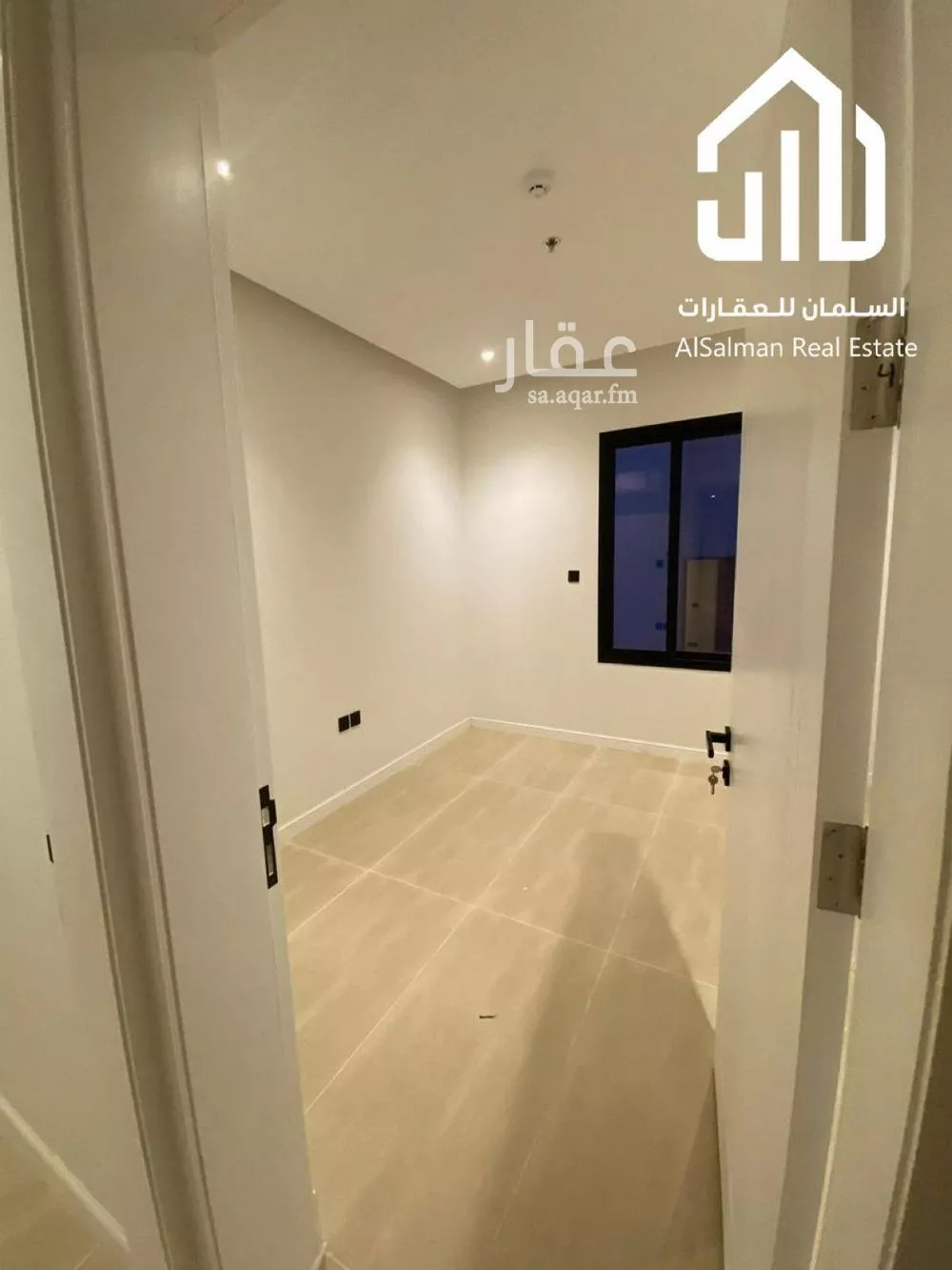 شقة 4 غرف في العارض 8
