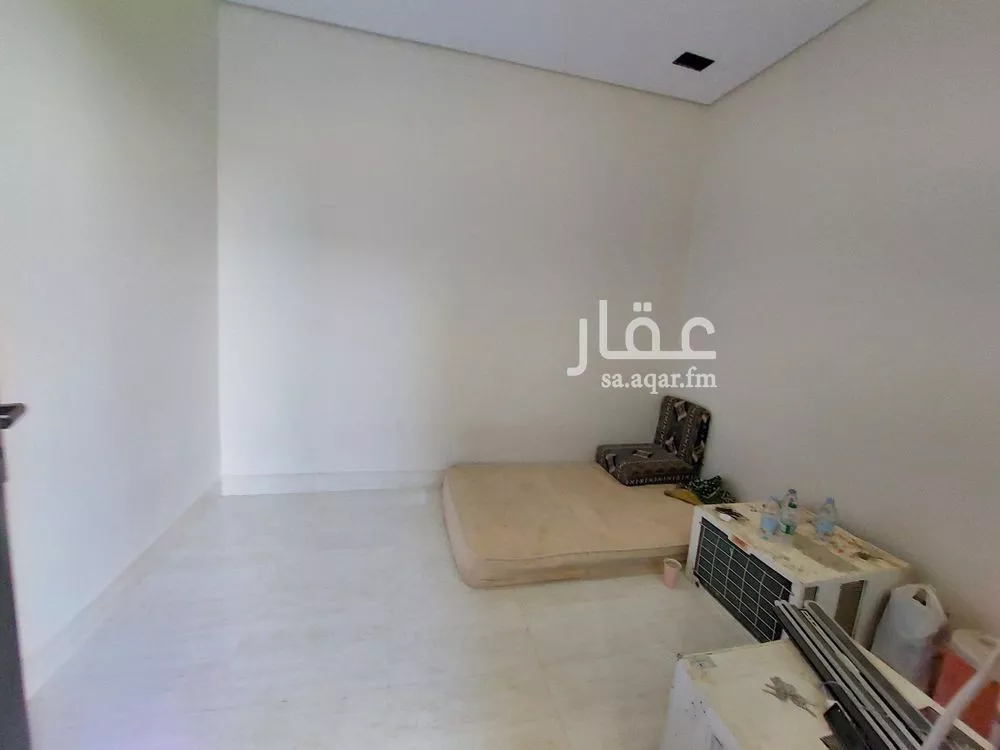 فيلا 5 غرف في العريجاء الغربية 13