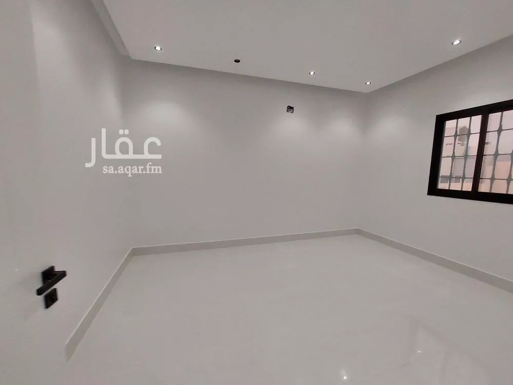 فيلا 5 غرف في العريجاء الغربية 8