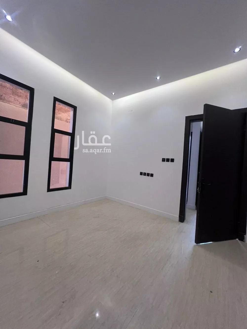 فيلا 6 غرف في طويق 8