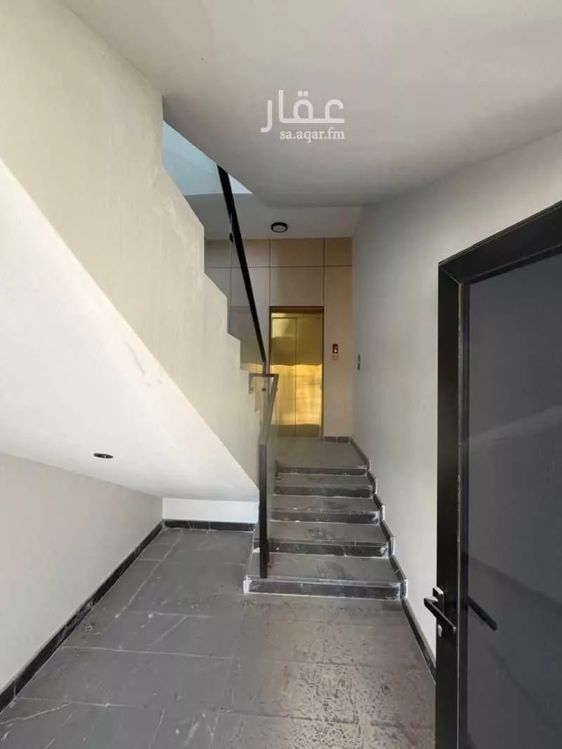 5 bedroom floor in Al Aridh 12