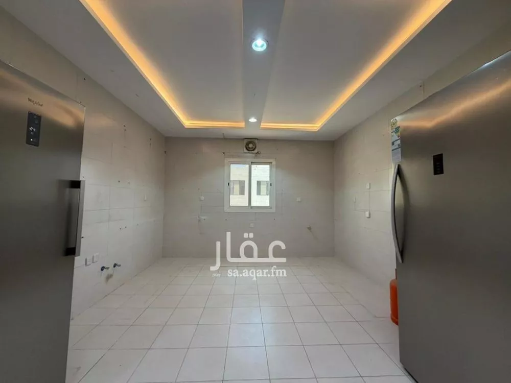شقة 7 غرف في الريان 20