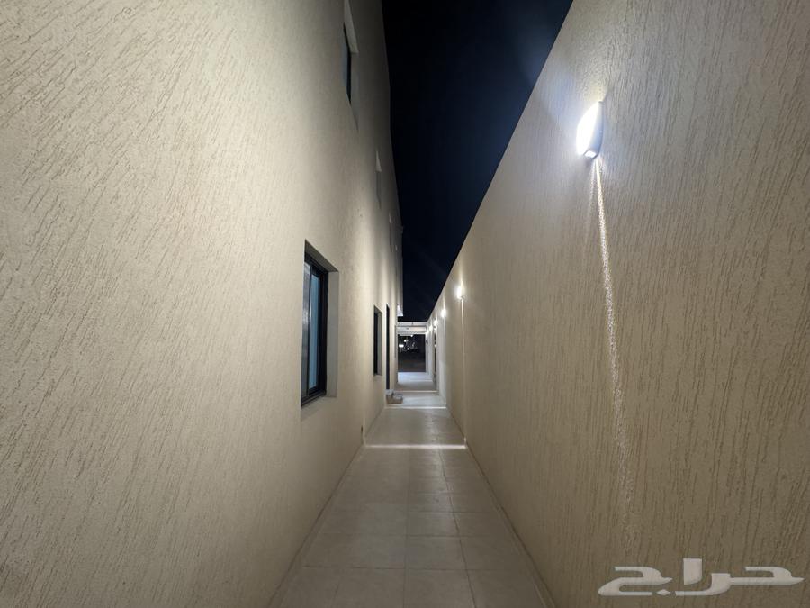 5 bedroom villa in Al Janadriyah 16