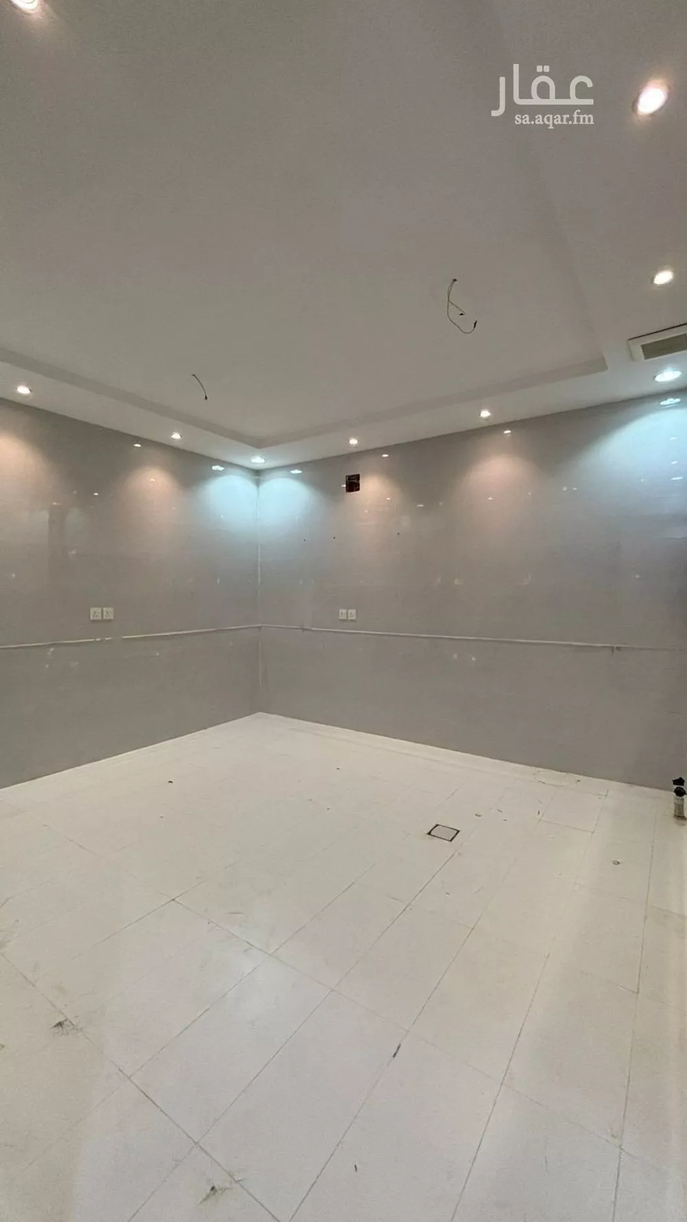 5 bedroom apartment in Al Hazm 11